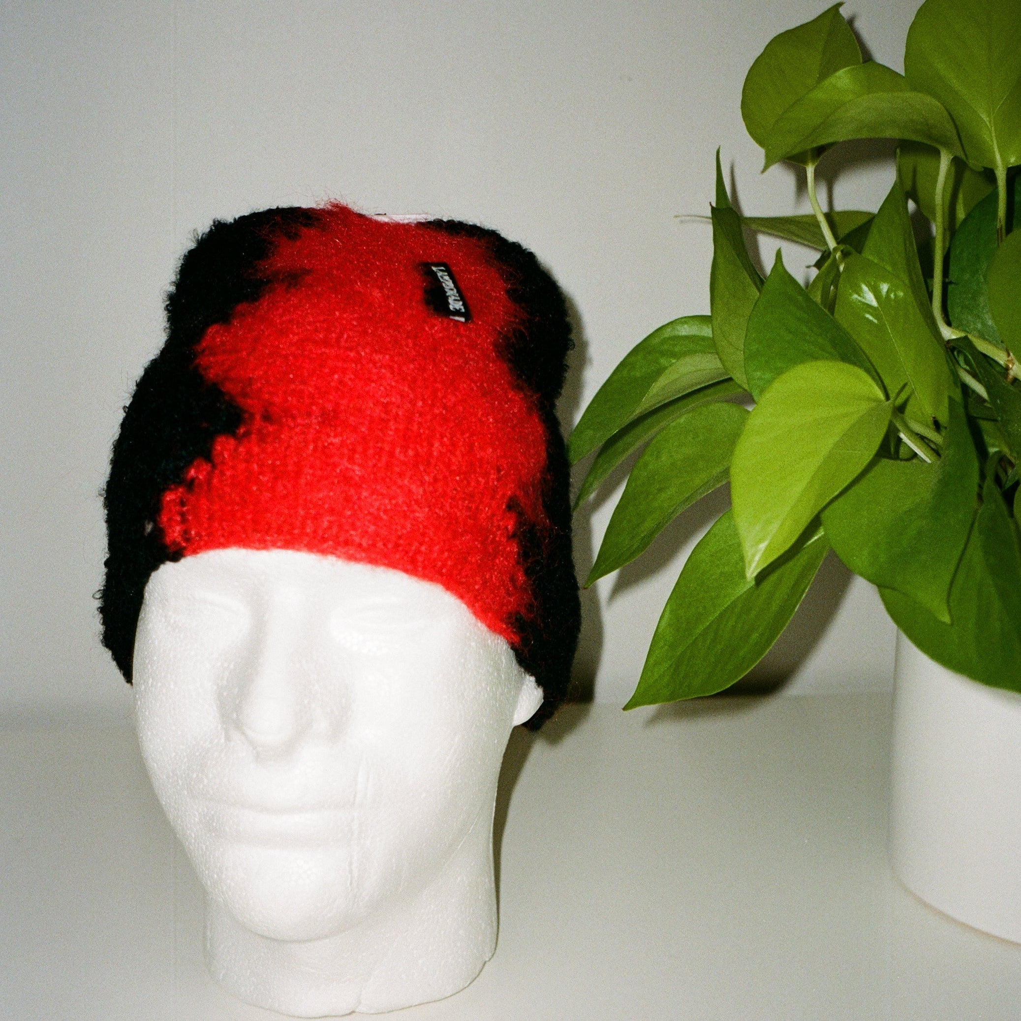 COAL The Lampshade Skully Beanie - Off White / Shale Blue