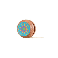 Toysmith Neato! Wood Yo-Yo - detail