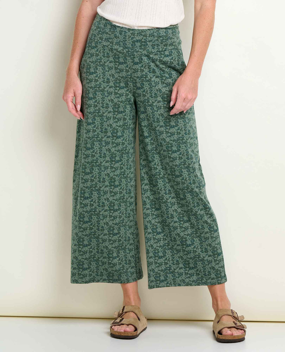 Toad&Co Women's Chaka Wide Leg Crop Pant - Cilantro Print